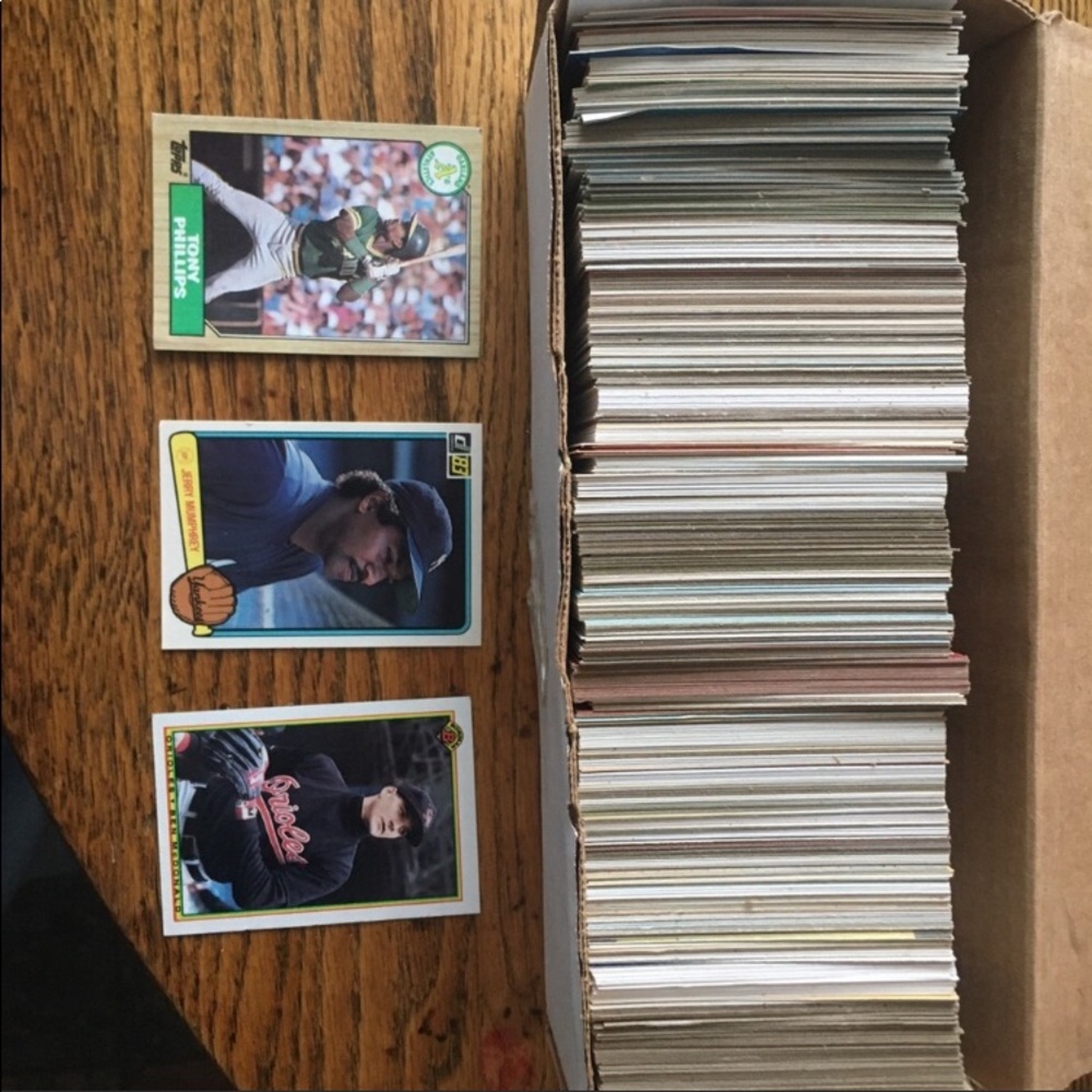 Topps Upper Deck 500 Unsorted Sports Card’s Football & Baseball